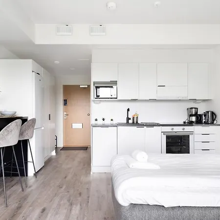 Serviced Lansivayla By Uhanda Huoneistohotelli *