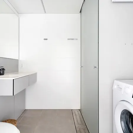 Huoneistohotelli Serviced Lansivayla By Uhanda