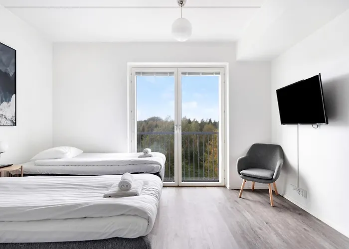 Serviced Lansivayla By Uhanda *